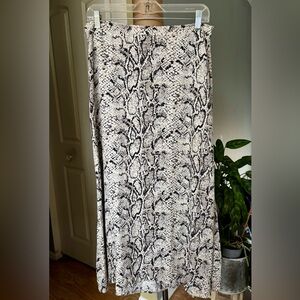 Reformation Snake Print A Line Long Skirt Femenine Boho size 8